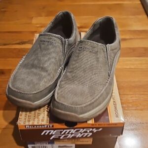 Men's Casual Slip-On Shoes - Gray